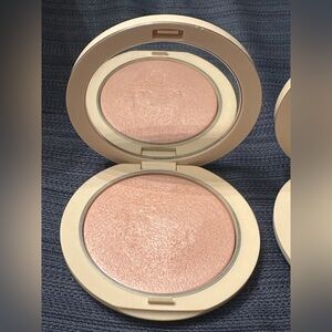 Dior Highlighter 02 Pink Glow